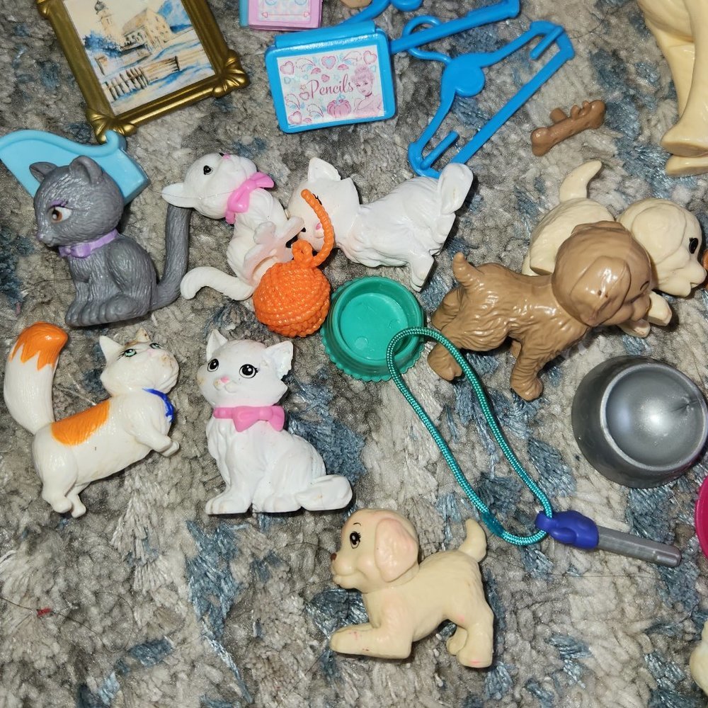 Big Lot of Barbie Pets and Accessories || Surf Boards EUC - Picture 6 of 10